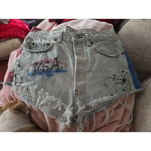 Vth 1987 501c levis Sz 32 Shorts AIRBRUSHED USA Frayed Edges